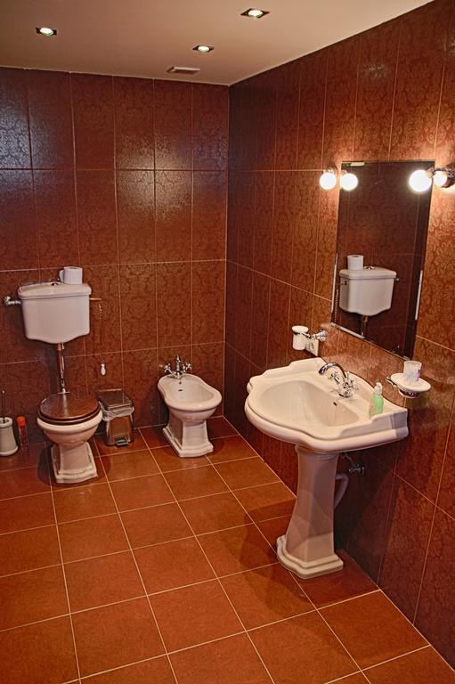 Tsaghkunq Guest House Севан Номер фото