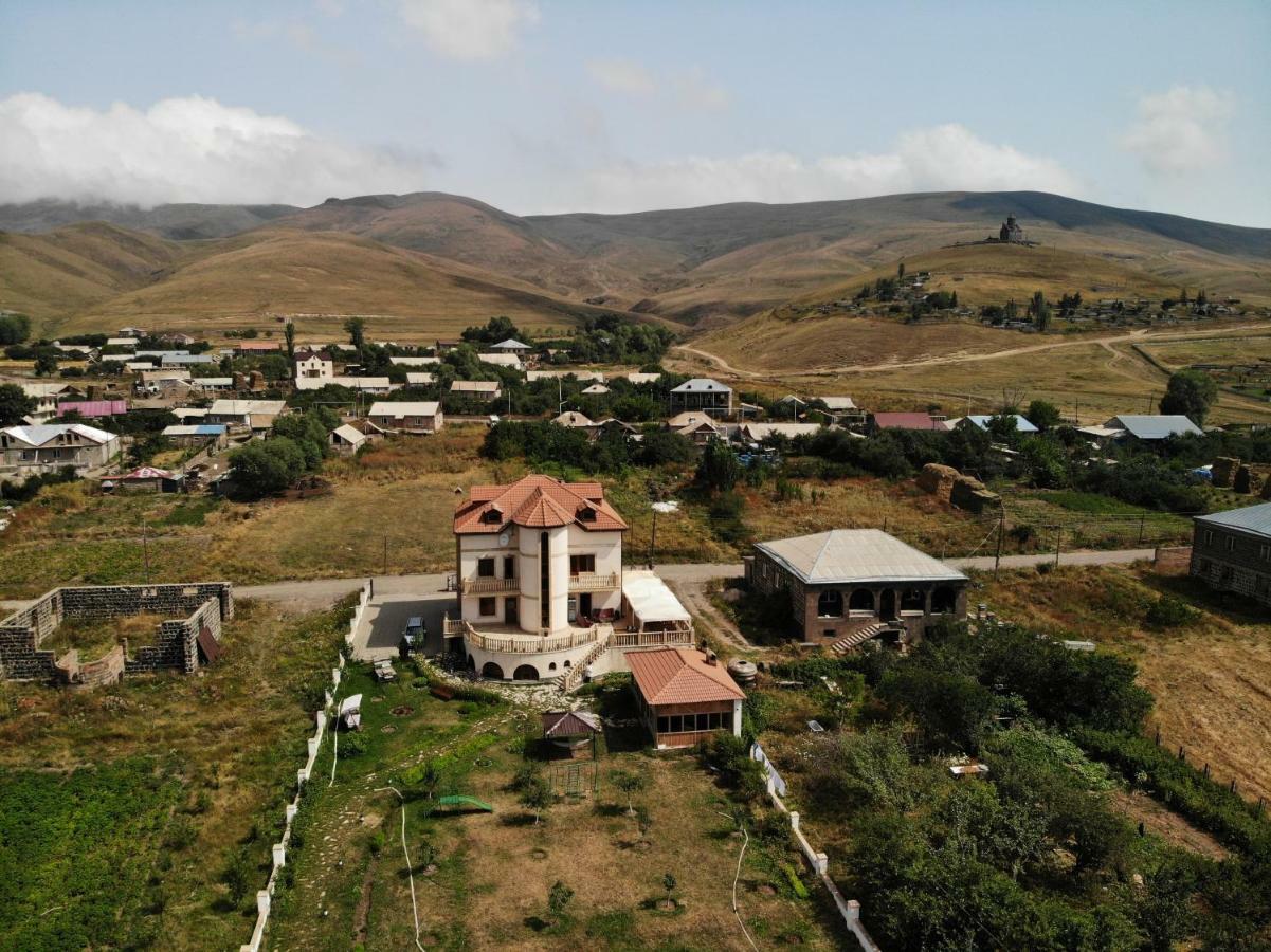 Tsaghkunq Guest House Севан Екстер'єр фото